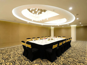 Landmark Premier Hotel