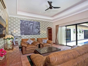 Tropical View Villa