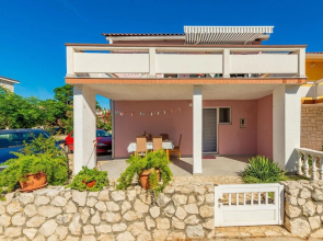 Beautiful Apartment in Vir With 2 Bedrooms and Wifi