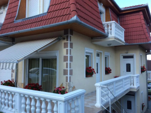 Jozsef Apartments House