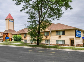 Rodeway Inn & Suites Madison East