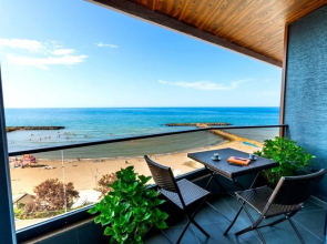 Golden Beach Resi̇dence