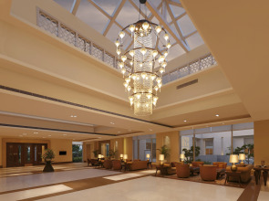 DoubleTree by Hilton Agra