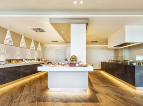 Ammon Zeus Luxury Beach Hotel