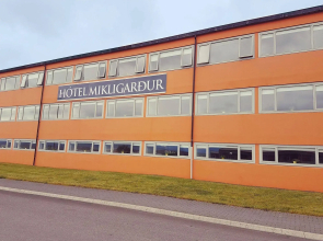Hotel Mikligardur