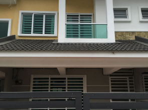 Chua Gin Holiday House 1