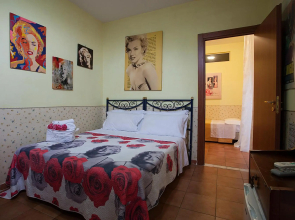Hotel Cine Holiday