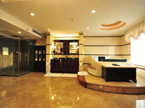 Yun-Zen Century Hotel