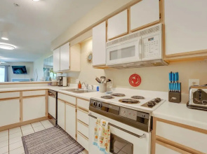 Branson Condo ~ 4 Miles to Museums & Attractions