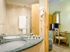 Athens Cypria Hotel