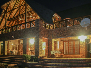 Kruger Riverside Lodge