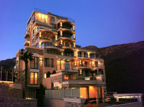 Family Lux Apartments - Lemon Garden and Pool