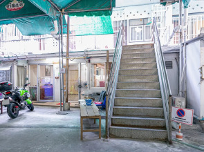 Freesia Saladaeng Silom Apartments