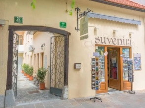 Old Town Rooms and Apartments