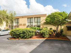 Floridian Express Hotel