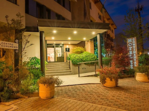 Continental Urban Art Hotel