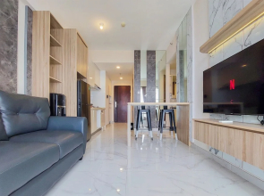 Spacious And Homey 2Br At Sky House Bsd Apartment