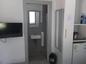 Triple9 Hatfield Guesthouse