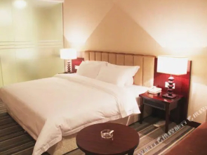 Huasheng Business Hotel