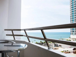 Markland Seaside Pattaya