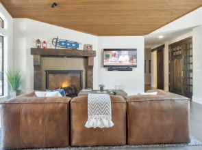 Flag Golf 3 Bedroom Home