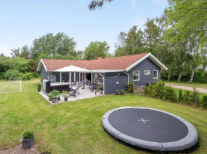 "Sverker" - 300m from the sea in Lolland, Falster and Mon