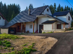 Guest house Jezera