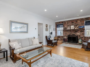 Beachfront Retreat - 5BR Home With Stunning Views