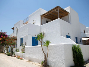 Paros Central House