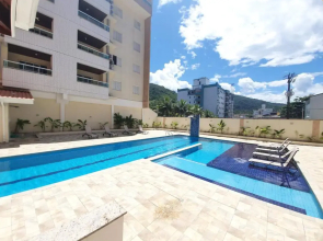 Lindo apto com 3 quartos, apenas 1 quadra da praia das Toninhas