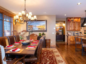 Luxury 4BD Located at Old Greenwood!