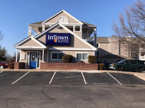 InTown Suites Extended Stay Louisville KY - Northeast