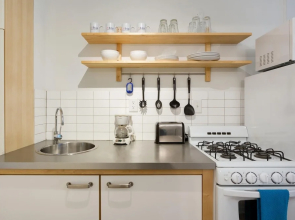 CCL Professional Studio w Wi-fi Perfect for Business Travelers