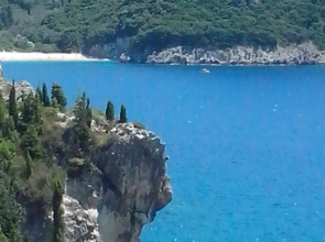 Tom's House/2 Between Paleokastritsa Dassia Ipsos!