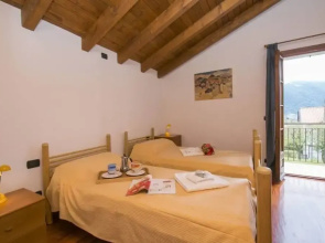 Casa Simo Lenno