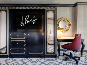 Курорт Paris Las Vegas Resort & Casino