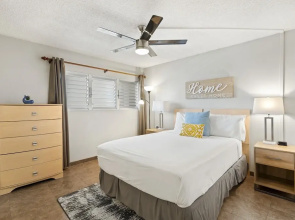 Island Surf 304 - Modern Renovation, Must See Ocean View, Cool Split AC, Wi-fi !