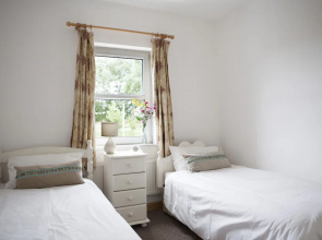 Inviting 4-bed House in Strokestown