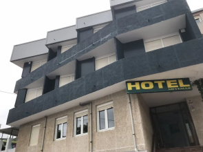 Hotel Meve Mar