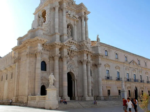 Nice Home in Siracusa With 2 Bedrooms, Wifi and Outdoor Swimming Pool