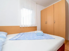 Apartments Jakov