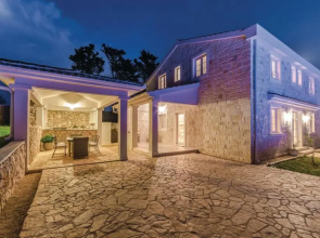 Villa Toma I