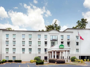 Wingate by Wyndham Athens Near Downtown