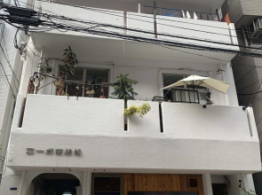 EX Minamisenba Apartment202