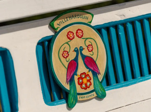 Villehardouin Farm Estate