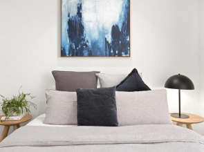 Luxuria Apartments - EQ Tower