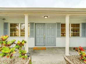 2 Mi to Beach: Home w/ Pool in Venice