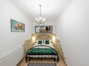 Gong Apartments