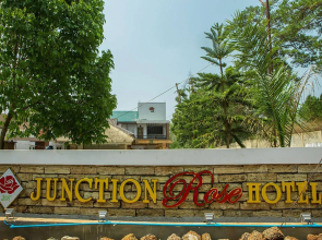 Junction Rose Hotel