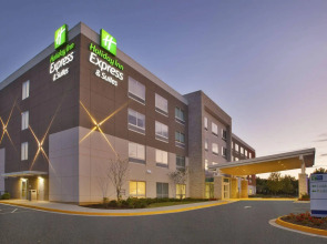 Holiday Inn Express & Suites South Hill by IHG
